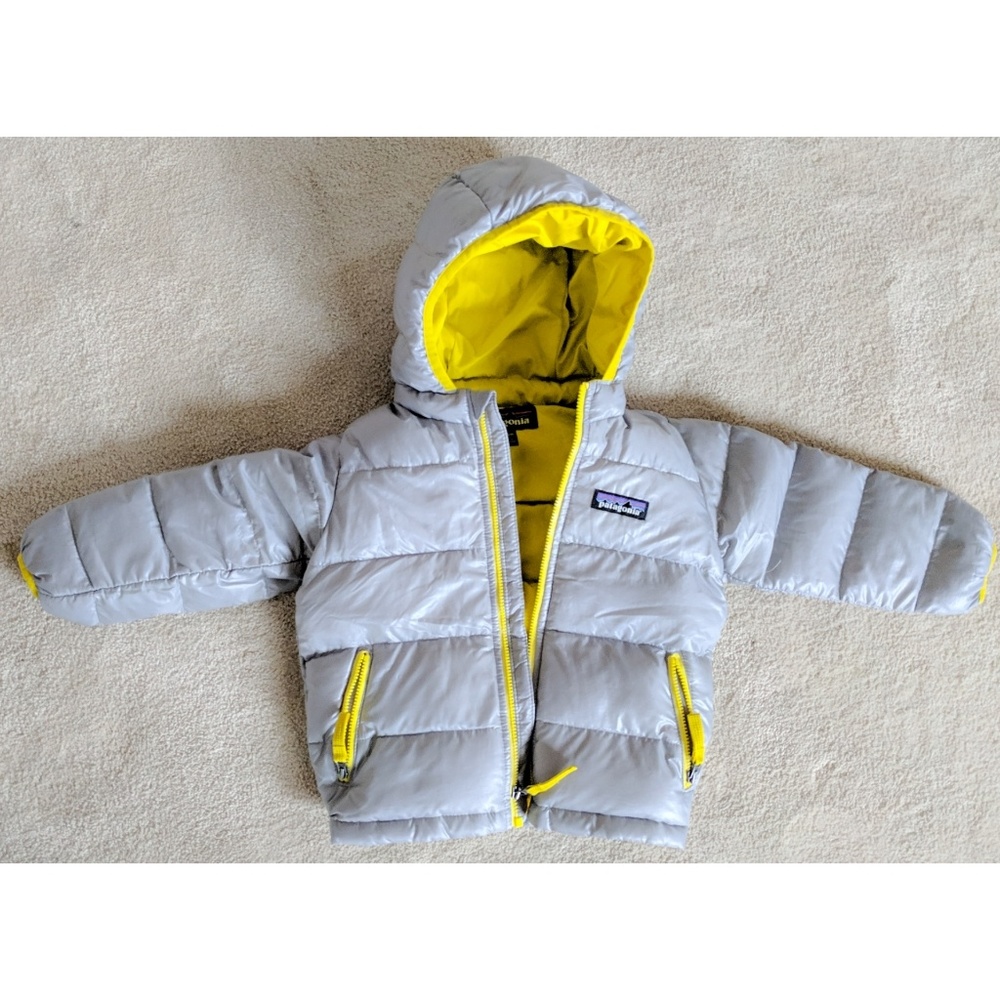Down hooded puffy jacket